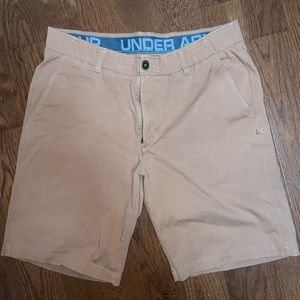 Sz 34 UA Golf Khaki Shorts